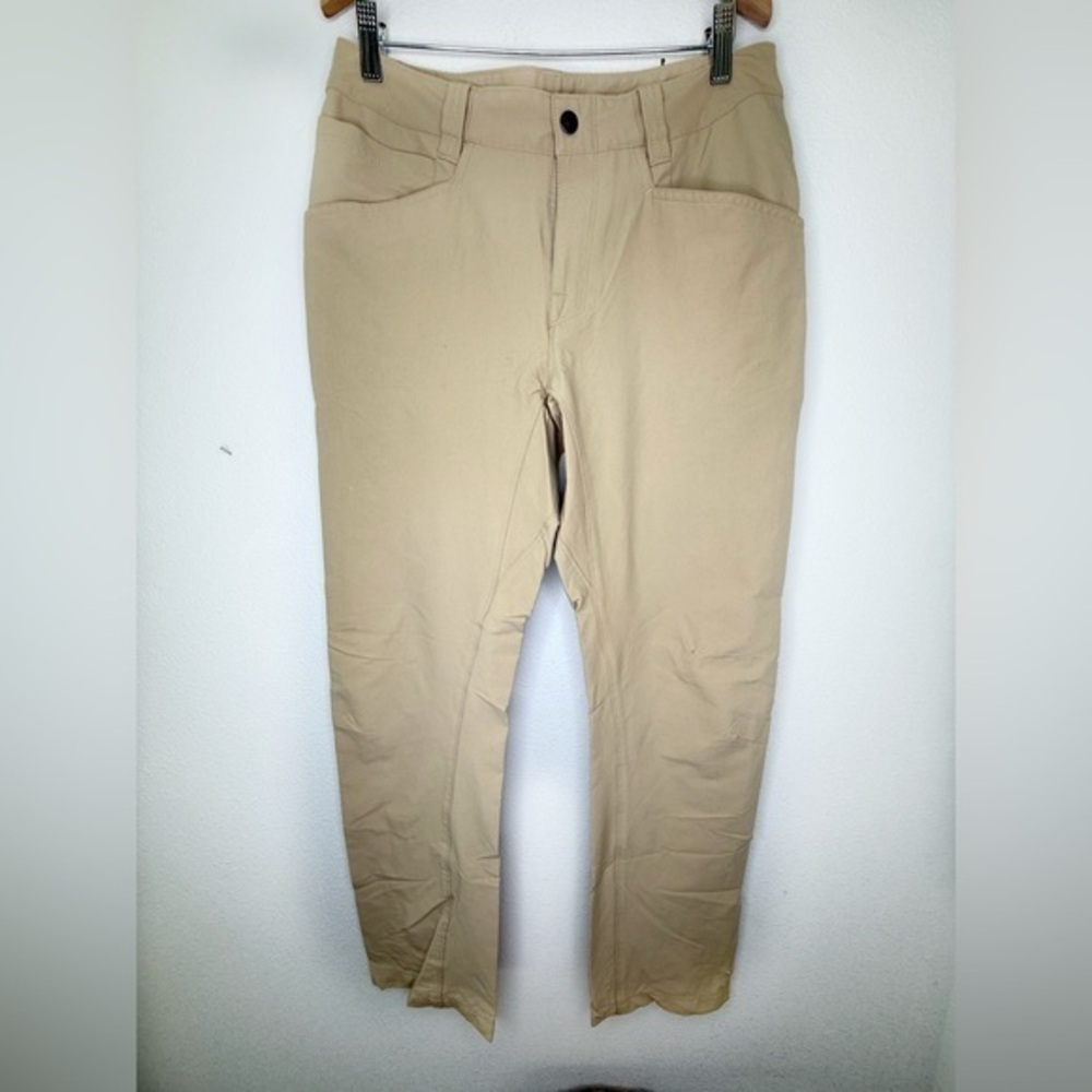 The North Face Pant Beige Khaki Gusset Hiking Outdoor Performance Pants Gorpcore